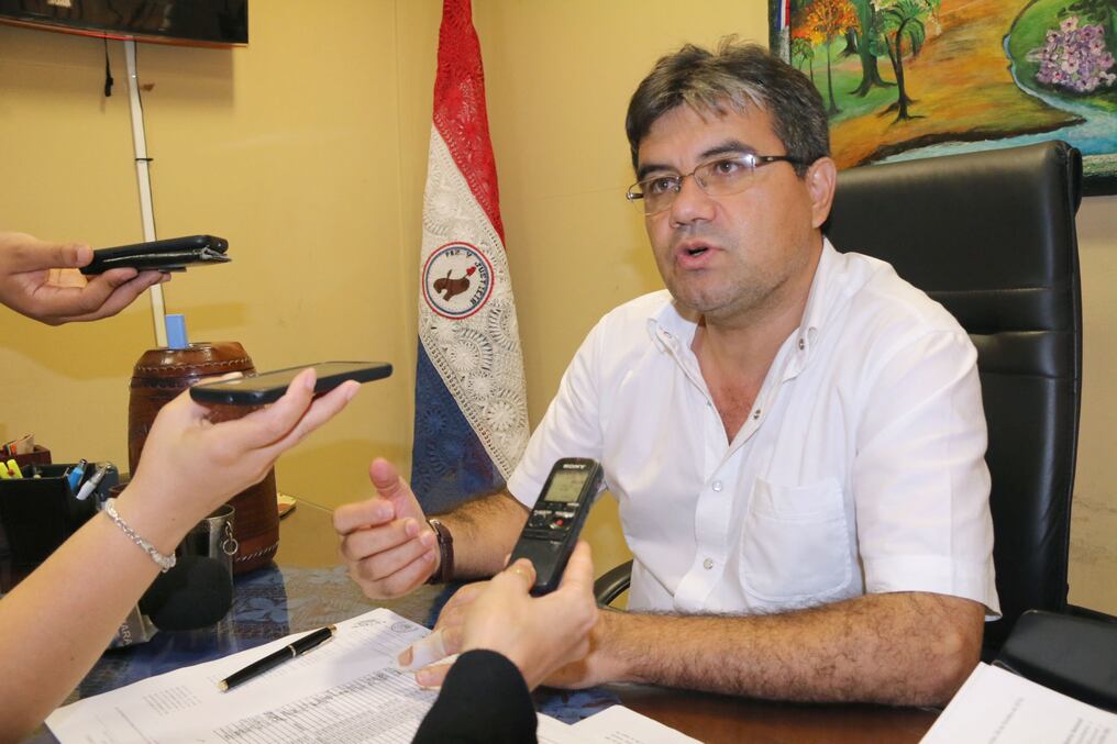 El legislador también calificó al titular de Itaipú, Manuel María Cáceres, como un funcionario "genuflexo". Foto: Archivo.