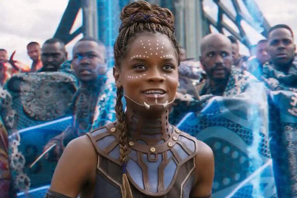 La actriz que interpretó a Shuri en la película de 2018 resultó herida al grabar una secuencia de acrobacias en Boston en agosto pasado. Foto: Archivo.