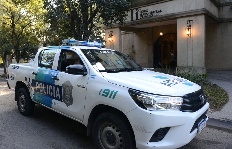 Tras su paso por Paraguay, en mayo pasado catorce tripulantes venezolanos y cinco iraníes se alojaron en el Hotel Plaza Central Canning de Ezeiza. Foto: Ellectornet.