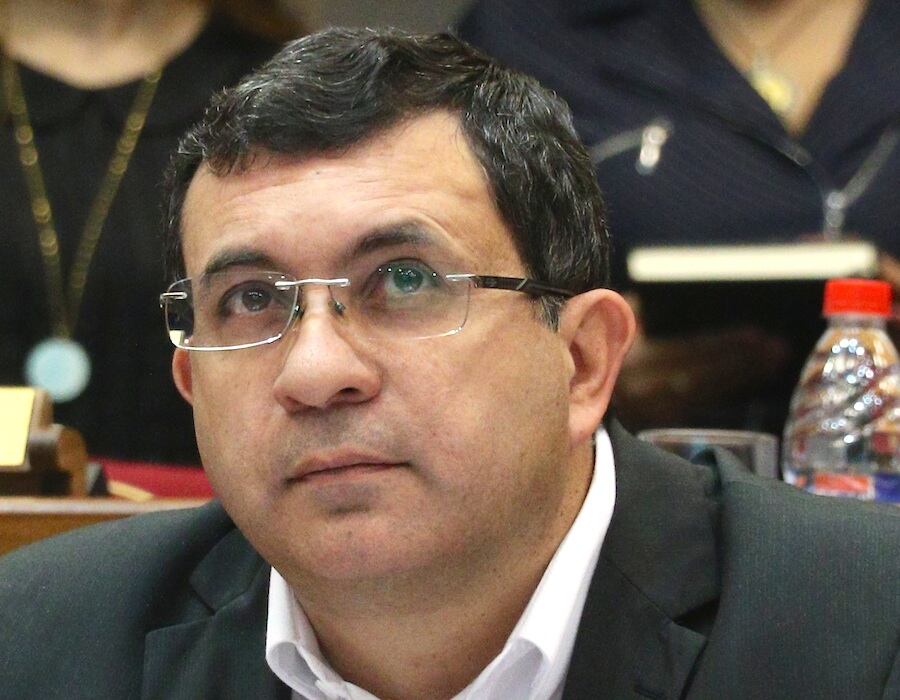 Amado Florentín rechaza las declaraciones de Buzarquis quien dijo que si las reglas de juego en Diputados serán sacar a una persona por cuestiones particulares, en el Senado hay "mayoría para rajar a patadas a un cartista". Foto: Archivo.