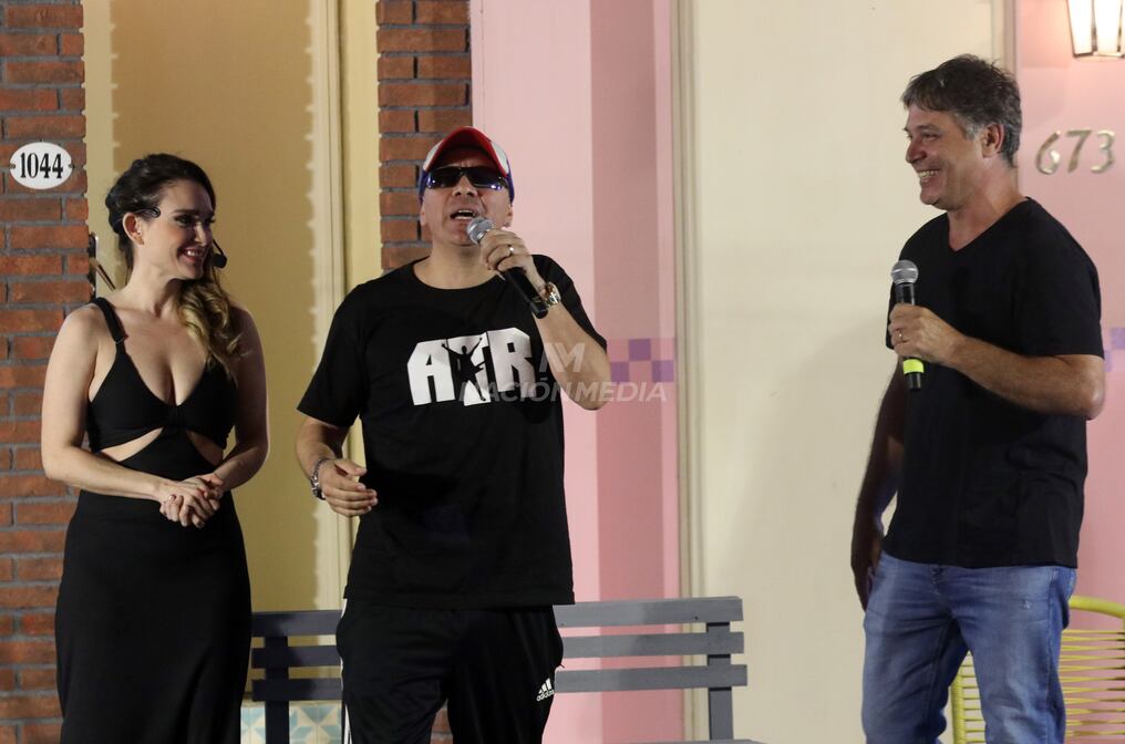 El cantante argentino Pablito Lescano es la figura de la nueva campaña lanzada por Personal. Foto: Cristóbal Núñez.