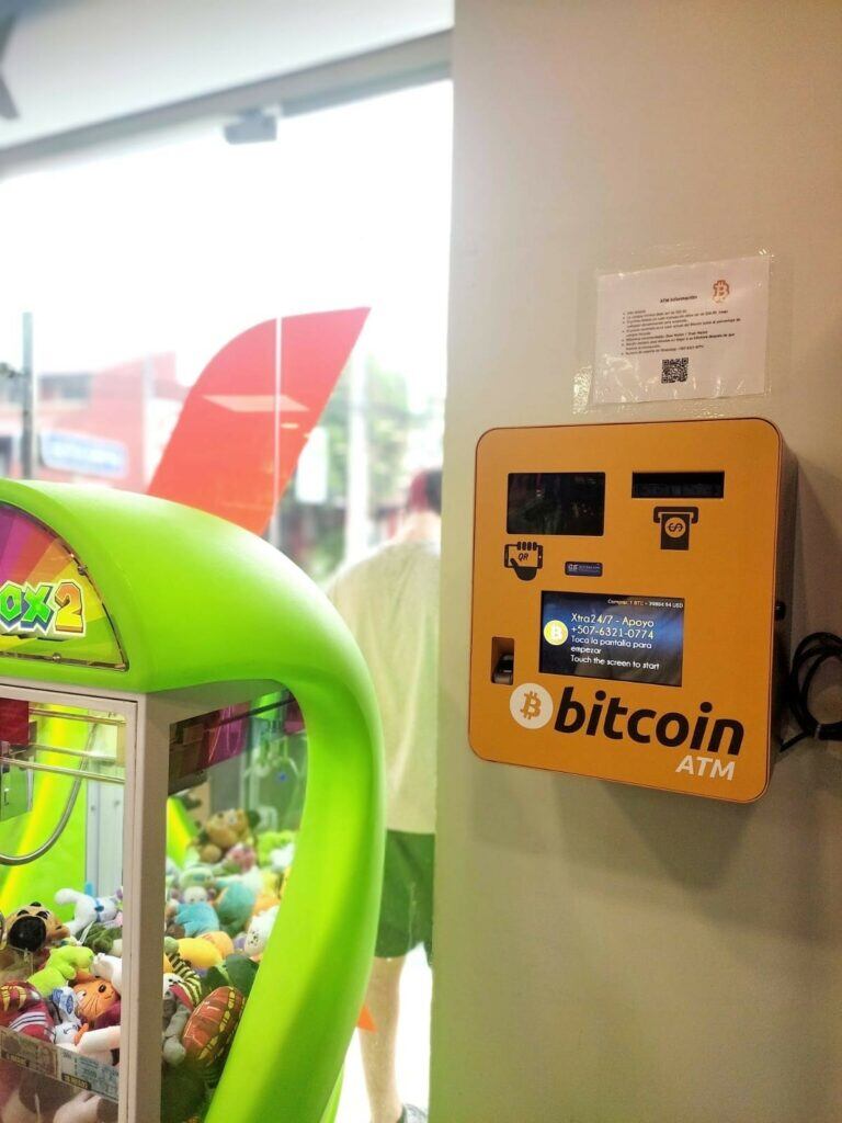 Ya está en funcionamiento el cajero Bitcoin en Paraguay, se puede comprar BTC a partir de US$ 20 y opera con cualquier monedero digital. Foto: Gentileza.