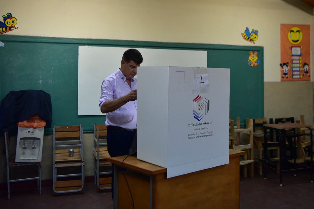 La denuncia alegó que 436 mesas, que correspondían a 130.000 votos, superaron de manera llamativa la cantidad de votos previstos. Foto: AFP.