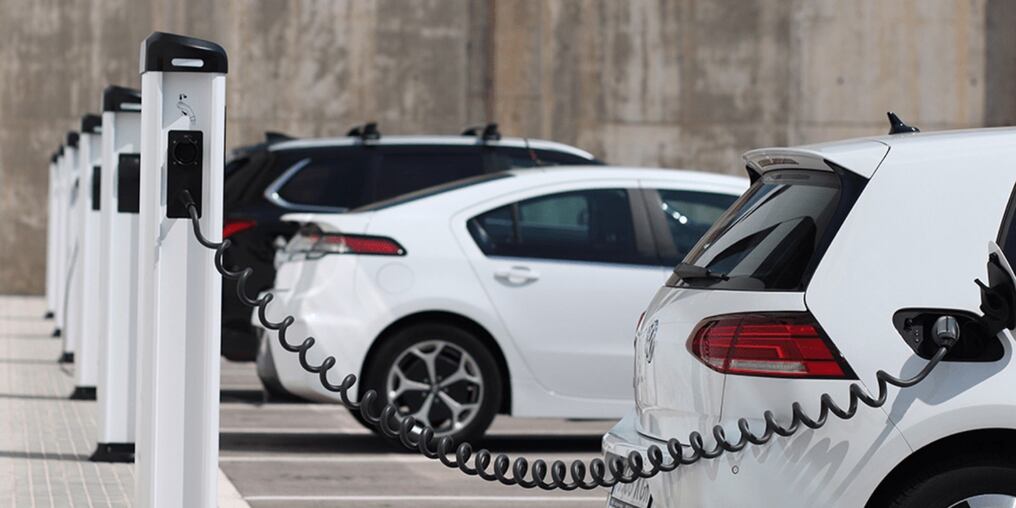 Las grandes fábricas del mundo apuntan a desarrollar todos sus modelos eléctricos en los próximos años. Foto: Gentileza.
