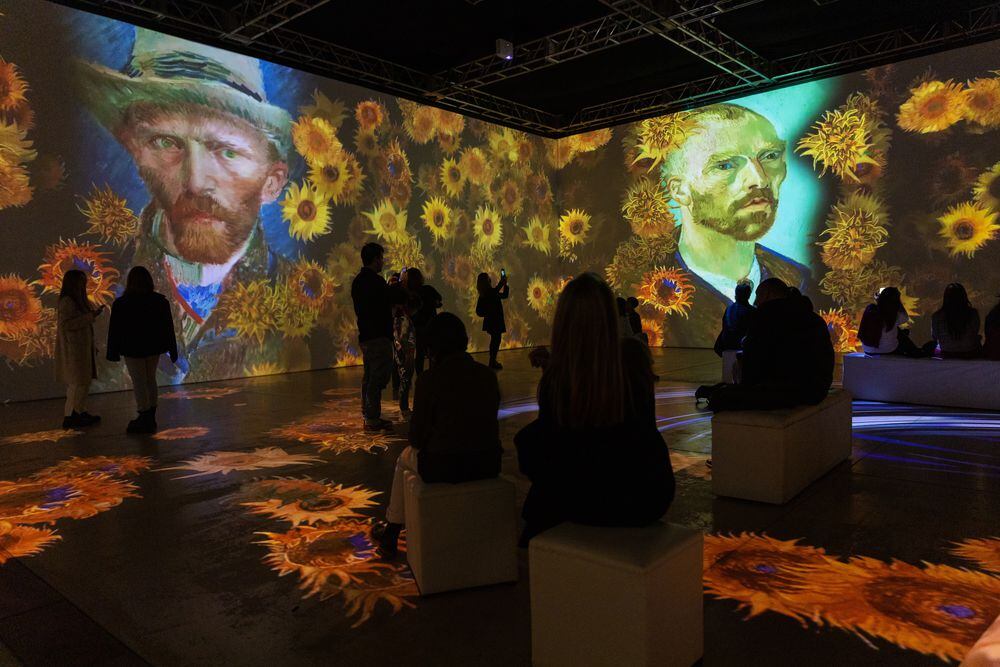 Se podrán apreciar más de 200 obras del artista con multiproyecciones de 360° de imágenes digitales gracias a la tecnología de avanzada denominada “imagen total”.