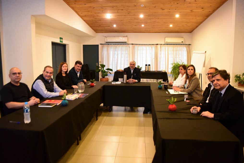 La precandidata presidencial del Frente Guasu, Esperanza Martínez, reconoció que construir una dupla con miras a los próximos comicios sigue siendo una tarea complicada. Foto: AFP.
