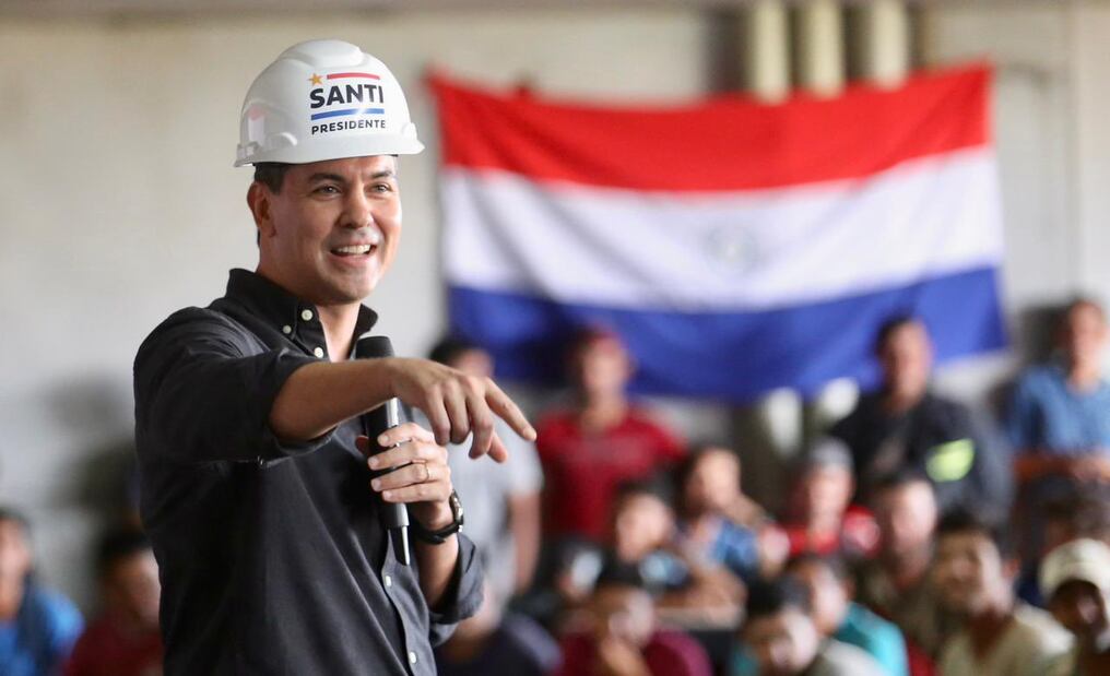 El expresidente de la República aseguró que confía en la propuesta de gobierno de Santiago Peña y su predisposición de trabajar con los políticos y técnicos más capacitados. Foto: Gentileza.