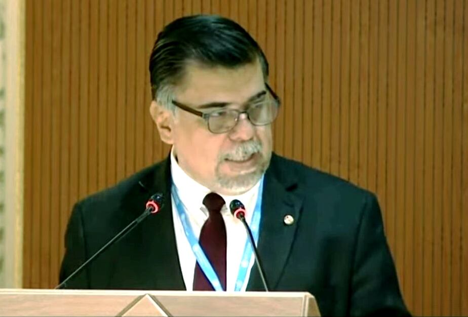 El ministro de Salud, Julio Borba señaló que la pandemia ha golpeado duramente a todos los países del mundo, por lo que las inequidades y las desigualdades quedaron evidenciadas. Foto: Gentileza.