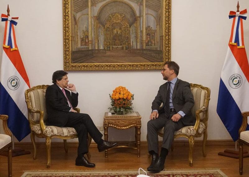 El nuevo pedido fue realizado por el ministro de Relaciones Exteriores, Euclides Acevedo, durante la reunión que mantuvo este jueves con el embajador de Uruguay en Asunción, Fernando Sandin Tusso. Foto: Gentileza.