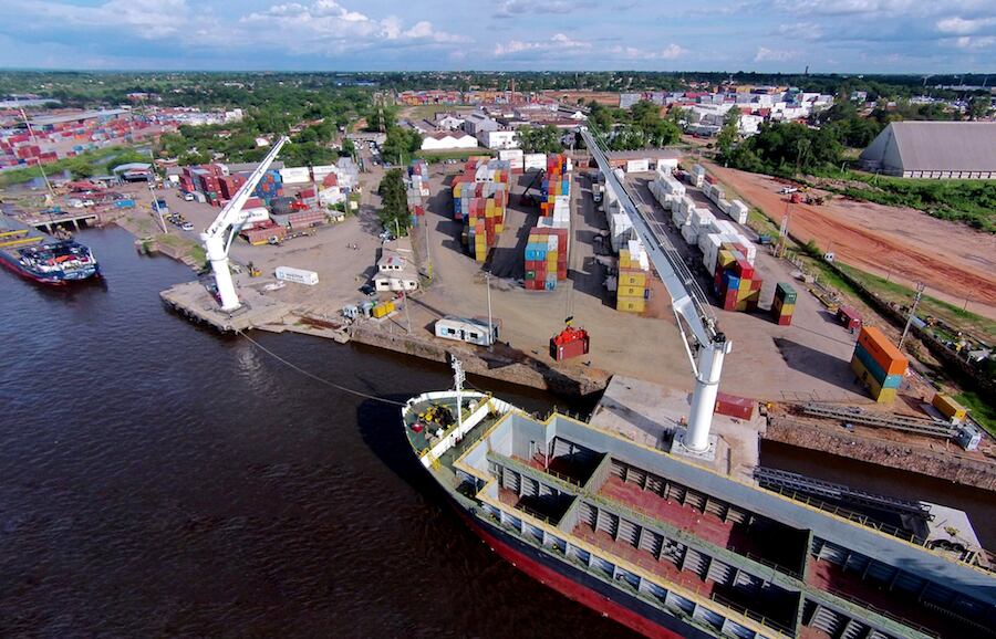 Las empresas industriales importaron un promedio anual de casi US$ 400 millones en materias primas e insumos en el período 2017-2021. Foto: Archivo.