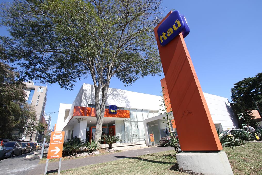 Itaú Unibanco Holding, el conglomerado financiero más grande del hemisferio sur, adquirió el 100% del paquete accionario de Verbank Securities. Foto: Archivo.