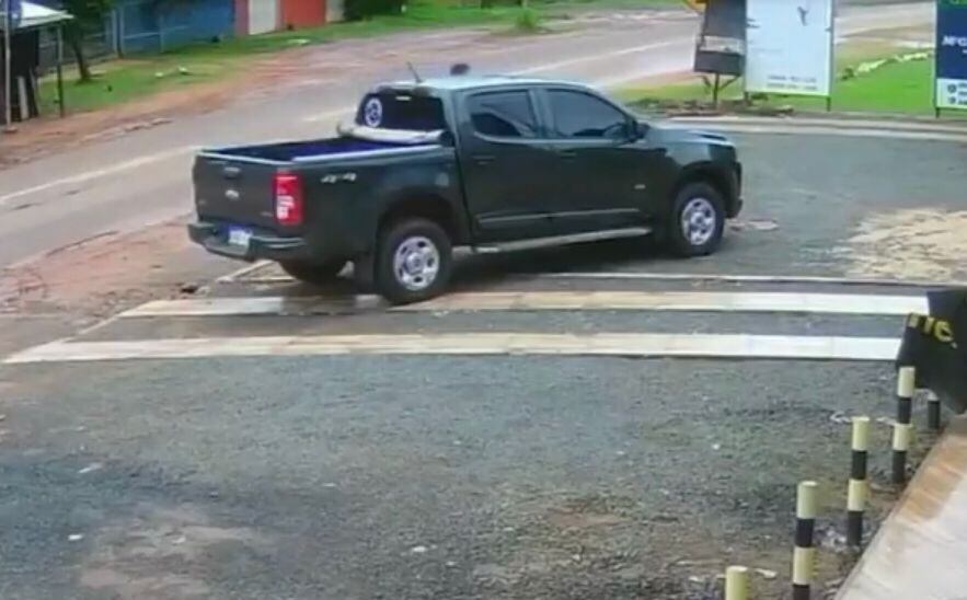 La dueña de las tarjetas fue víctima de un tortolero en la ciudad de Carapeguá, quien se llevó los plásticos y realizó millonarias compras. Foto: Captura de pantalla.