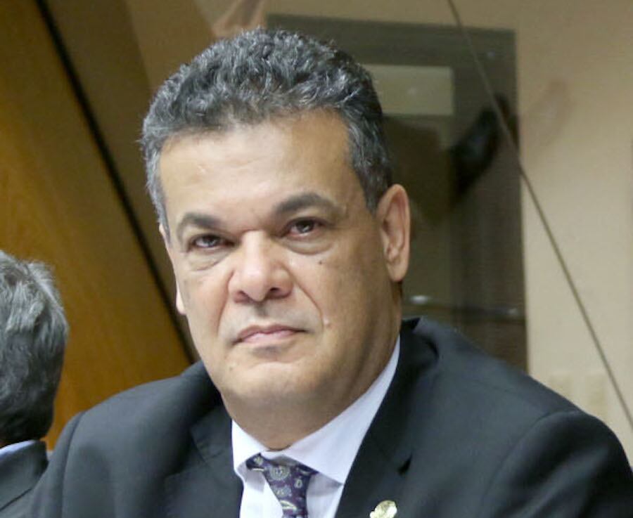 José Carlos Acevedo, intendente de Pedro Juan Caballero y hermano del diputado Robert Acevedo (foto),  informó de su deceso. El diputado se encontraba internado en grave estado en el Ineram. Foto: Archivo