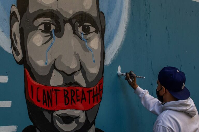 Siguen las manifestaciones contra el racismo en Estados Unidos. Foto: AFP.