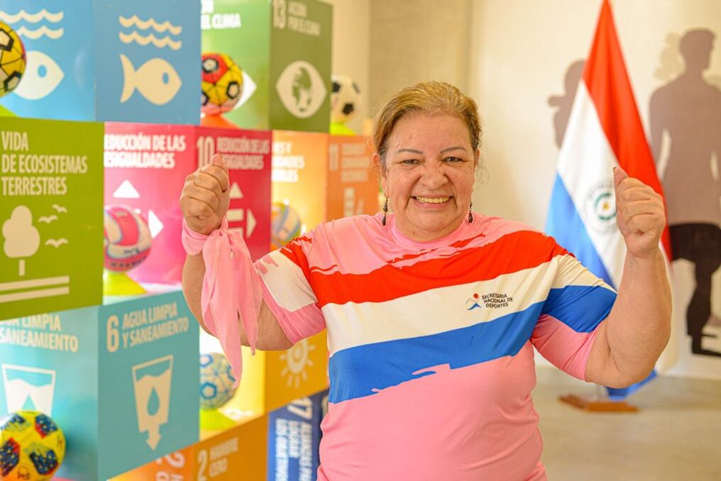 Paola Silguero, quien superó el cáncer de mama, fue la invitada especial de Deporte Virtual, de la Secretaría Nacional de Deportes. Foto: SND.