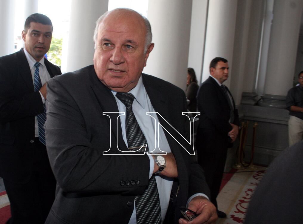 Hasta el momento nada se sabe del paradero del exvicepresidente de la República, Óscar Denis, privado de libertad por el grupo criminal. Foto: Archivo.