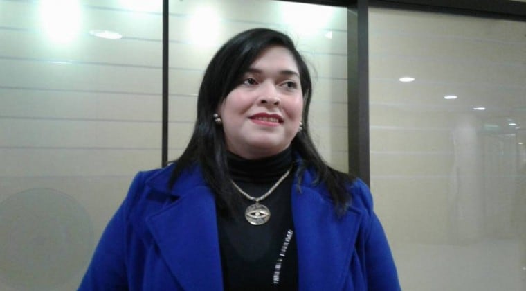 La Nación / Disputa en el Senado por la dirección de RRHH: Cardozo se defiende de Sánchez