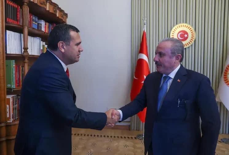 El diputado Derlis Maidana se reunió con el presidente de la Asamblea Nacional Turca, Mustafa Sentop, con quien se abordó planes de cooperación entre ambos países. Foto: Gentileza.