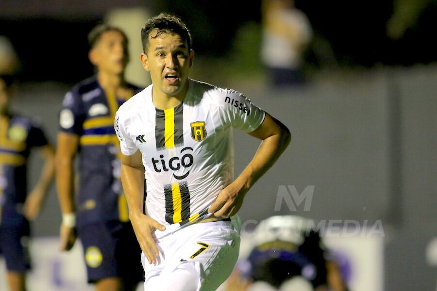 Néstor Camacho, jugador de Guaraní.FOTO:EDUARDO VELÁZQUEZ