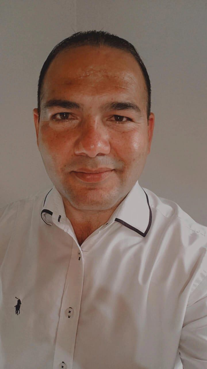 Ferrira aclaró que desde hace 2 años dejó el ejercicio del sacerdocio, y por derecho canónico ya perdió el oficio religioso, pero no así el carácter de sacerdocio: Foto: Gentileza. 
