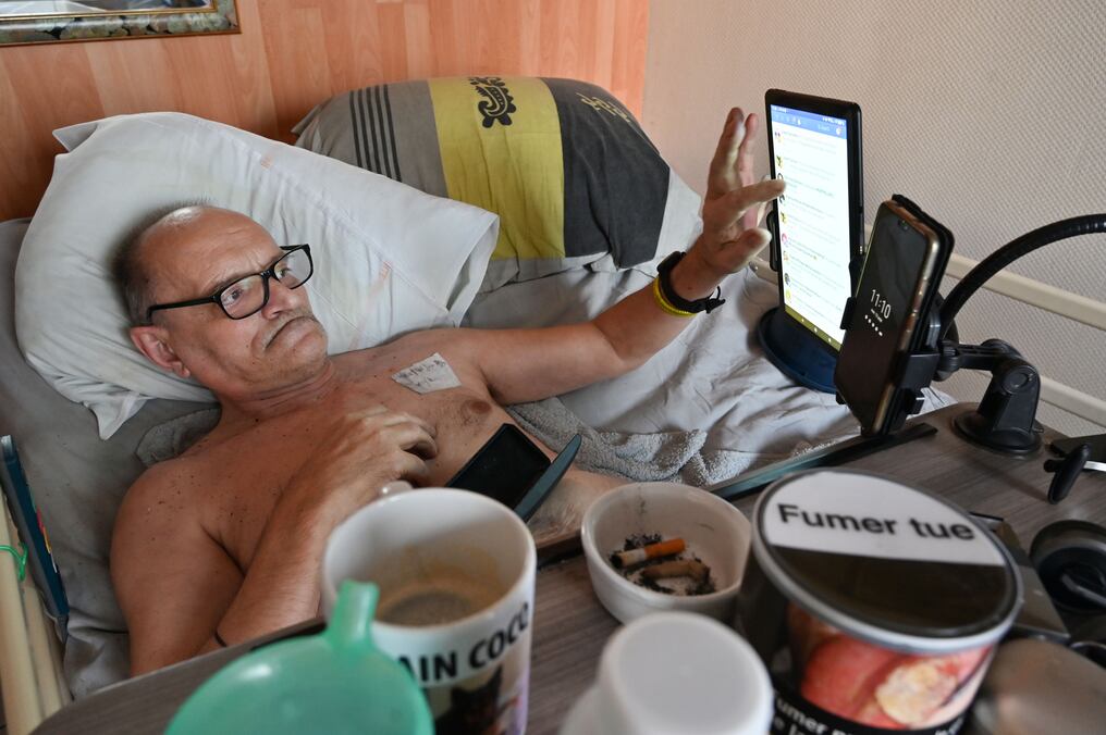 "Ya no podía seguir llevando este combate", dijo Alain Cocq, de 57 años, desde el Hospital Universitario de Dijon, donde fue admitido el lunes. Foto: AFP.