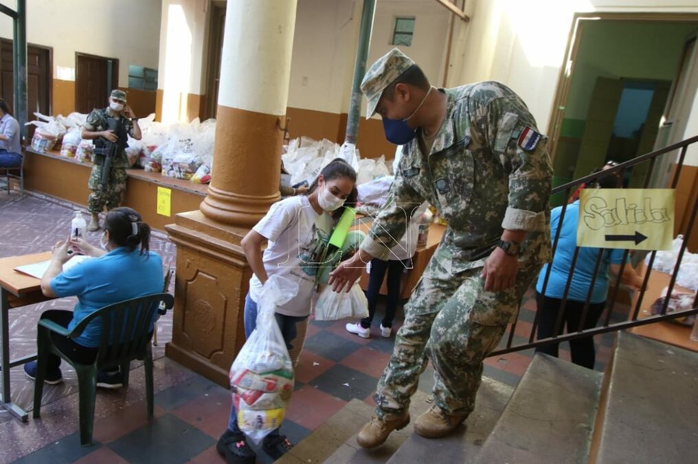 Las entregas se realizaron a 49 escuelas de Asunción. Foto: Christian Meza.