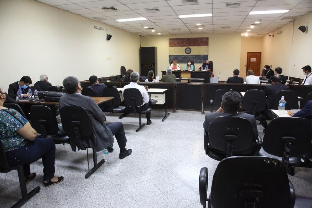 Los condenados resultaron culpables de lesión de confianza agravada por un perjuicio patrimonial de más de G.12.500 millones en el periodo 2013 y 2017. Foto: Gentileza.