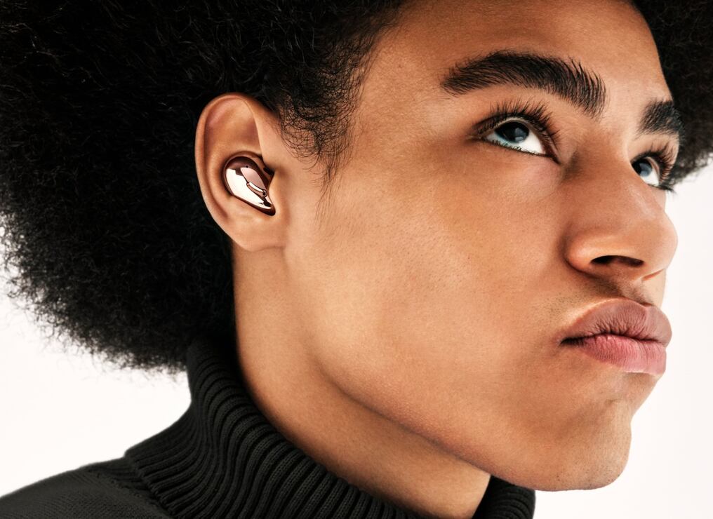 Estos auriculares cuentan con cancelación activa de ruido. Foto: Gentileza.