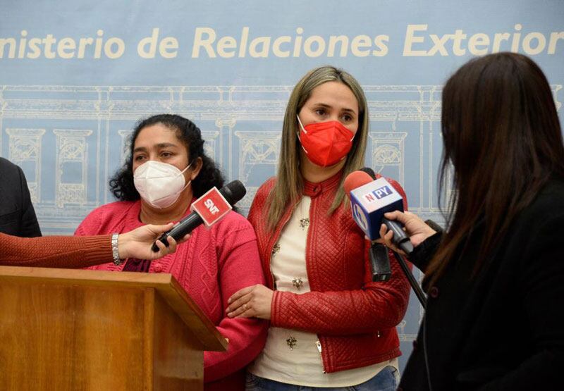 Ambas serán recibidas en el Aeropuerto Internacional de Miami por el cónsul general, embajador Justo Apodaca, y la oficial consular Manuela Guefos. Foto: Gentileza.