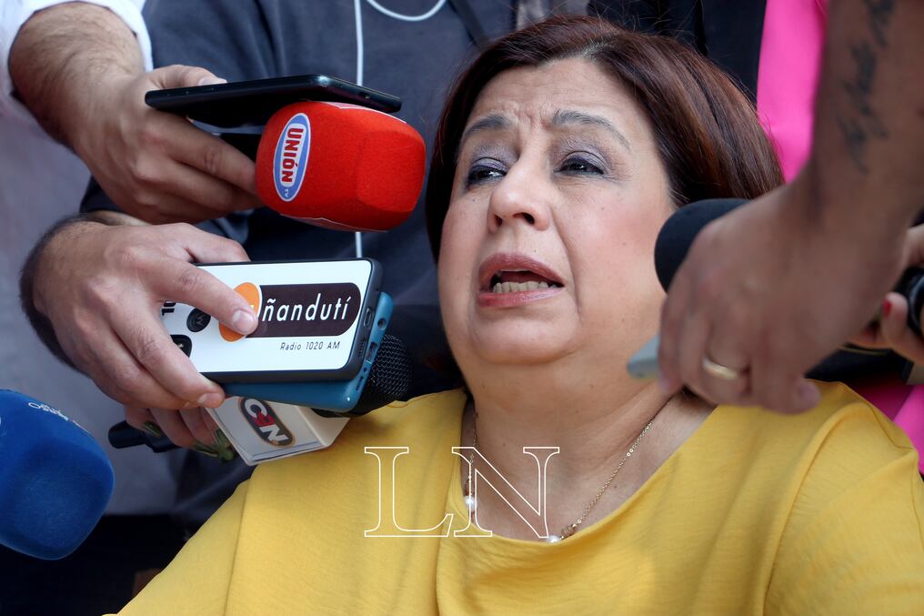 Esperanza Martínez anunció este lunes pasado que declinaba de su candidatura presidencial para volver a pugnar por el Senado. Foto: Emilio Bazán.