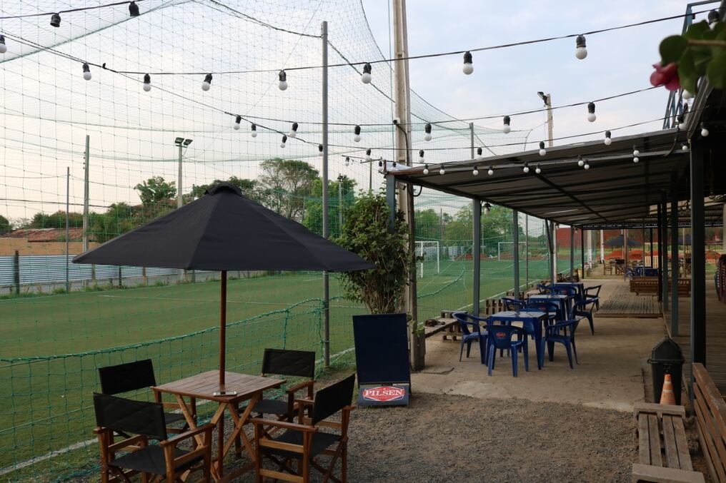 Desde la Asociación de Propietarios de Canchas Sintéticas expresaron que el rubro es rentable a través del fútbol o los bares que tienen la mayoría de los complejos. Foto: Gentileza.
