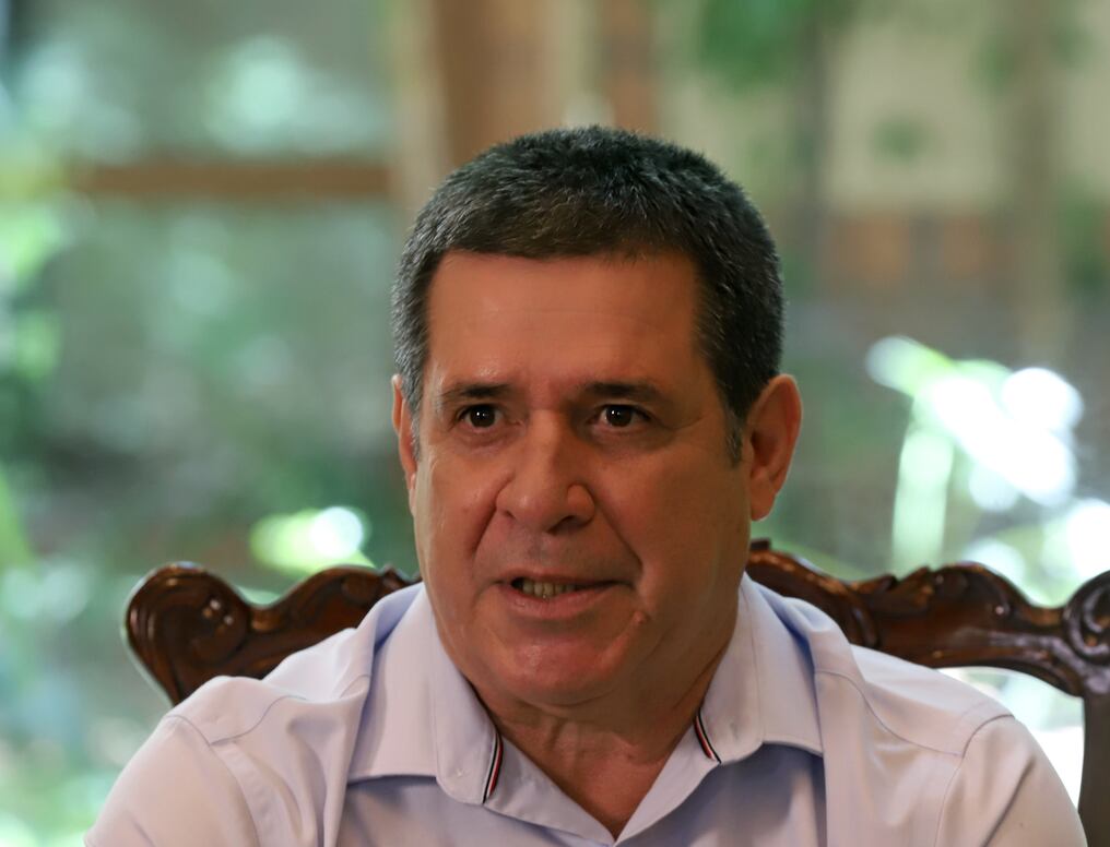 El abogado Pedro Ovelar, quien ejerce la defensa de Horacio Cartes, dijo que la posición de los EEUU, al denegar la entrada al empresario y su familia, guardaría vinculación con informaciones insuficientes o sesgadas entregadas por el gobierno de Abdo Benítez. Foto: Archivo.