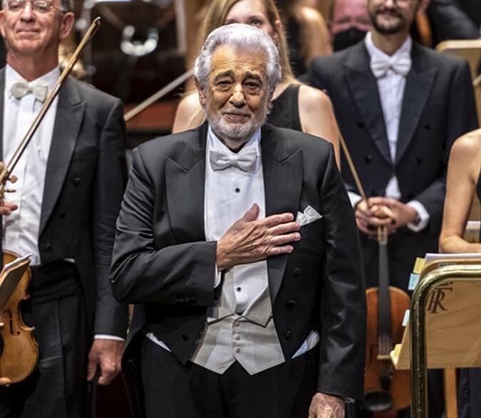 El hecho se habría dado precisamente el pasado mes de abril durante la visita del cantante de ópera en Argentina. Foto: Gentileza.