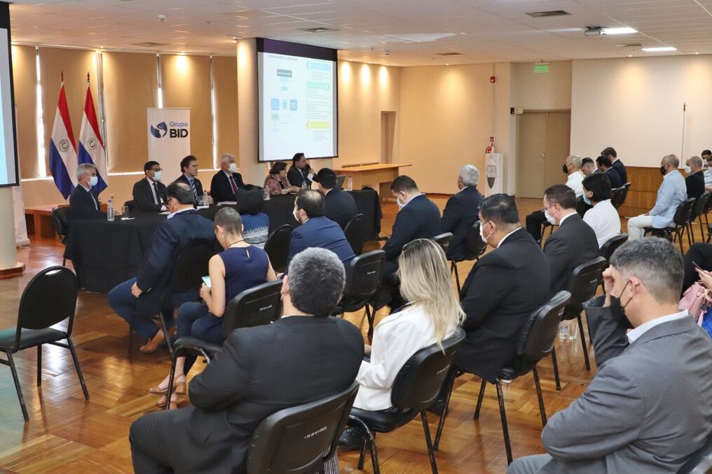 El acto se realizó en el Salón Auditorio del MIC. Foto: Gentileza.
