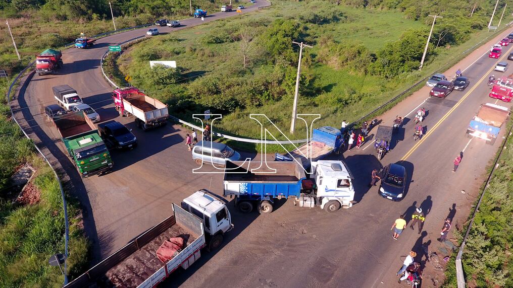 Dani Dueck, gerente comercial de Hilagro SA, manifestó que sus clientes ya están desabastecidos  en ciertos productos, refiriéndose específicamente a pequeñas y medianas empresas. Foto: Pánfilo Leguizamón.