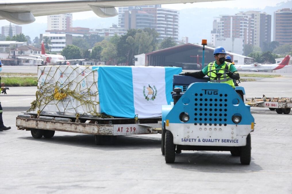 El gobierno guatemalteco pagó 79,6 millones de dólares al Fondo de Inversión Directa de Rusia (RDIF) por ocho millones de dosis de Sputnik V; y solo recibió 550.000 dosis. Foto: Archivo.