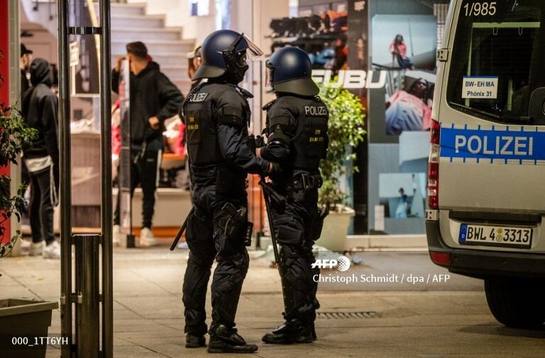 Varios miembros de las fuerzas de seguridad resultaron heridos. Foto: AFP.