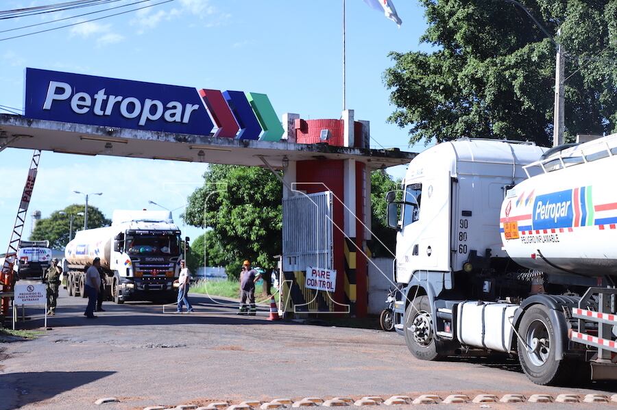 El Poder Ejecutivo considera que todas las compras estatales se tienen que regir por el mismo sistema de Contrataciones Públicas, sin excepciones. Foto: Roberto Zarza.