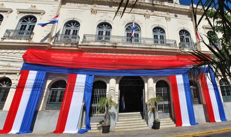 La senadora Lilian Samaniego denunció el concurso que se lleva a cabo anualmente en el Ministerio de Relaciones Exteriores para la carrera diplomática. Foto: Archivo.