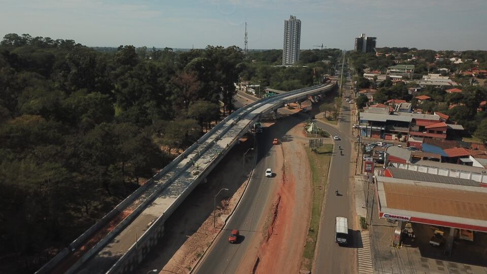 La estructura se inicia en la avenida Primer Presidente, cruza la intersección con la Ruta PY03, para empalmar en dirección hacia el Jardín Botánico. Foto: Gentileza.