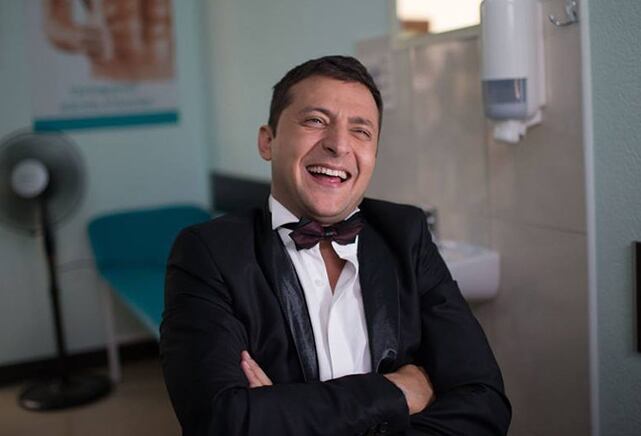 Escena de la película “8 mejores citas”, una comedia de producción ruso-ucraniana estrenada en 2016 y protagonizada por Volodimir Zelenski. Foto: Archivo.
