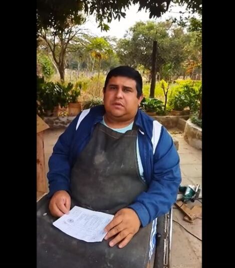 Con mucha alegría, Gabriel Insfrán presentó en Facebook sus calififaciones escolares, dentro de una historia de superación desde que su vida cambió debido a una tragedia en 2013. Foto: Captura de pantalla.