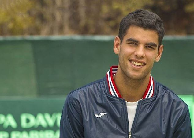 Zatar admira a varios tenistas nacionales que fueron estrellas de la Copa Davis "Víctor Pecci, Ramón Delgado, entre otros. Foto Daviscup.