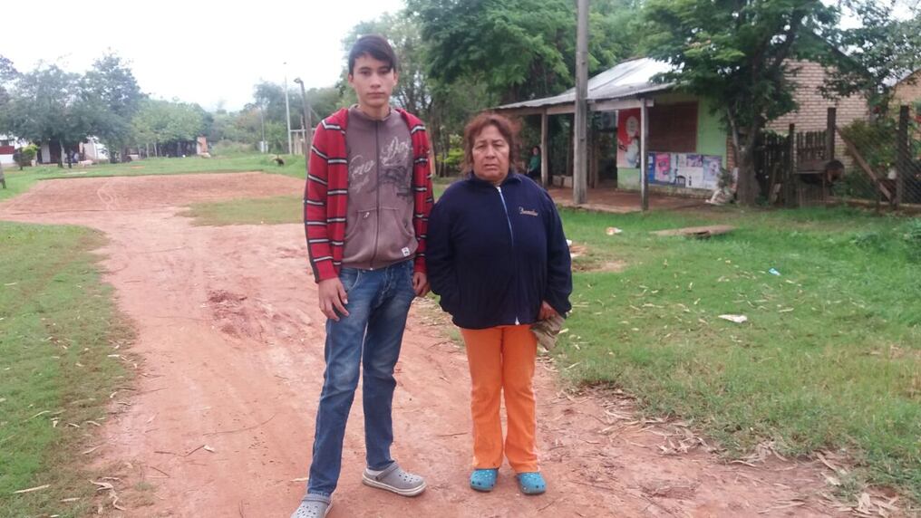 Ángel Ramón vive actualmente con su abuela en San Pedro de Ycuamandyyu. Foto: Lorenzo Agüero 