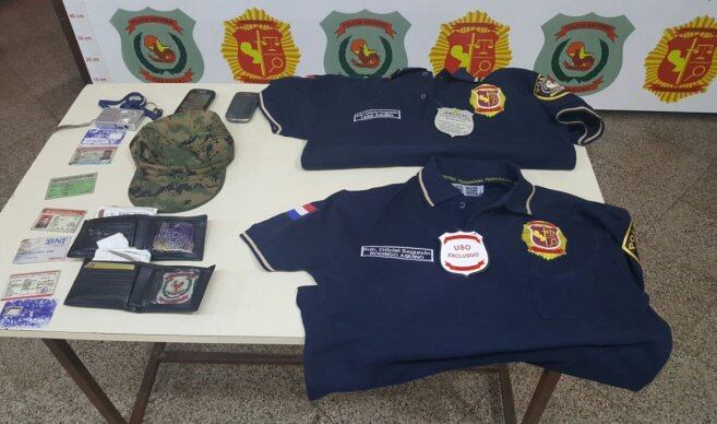 Remeras del Departamento de Investigación de Delitos que solicitó confeccionar el sospechoso Líder Aquino. Foto Gentileza: Policía Nacional