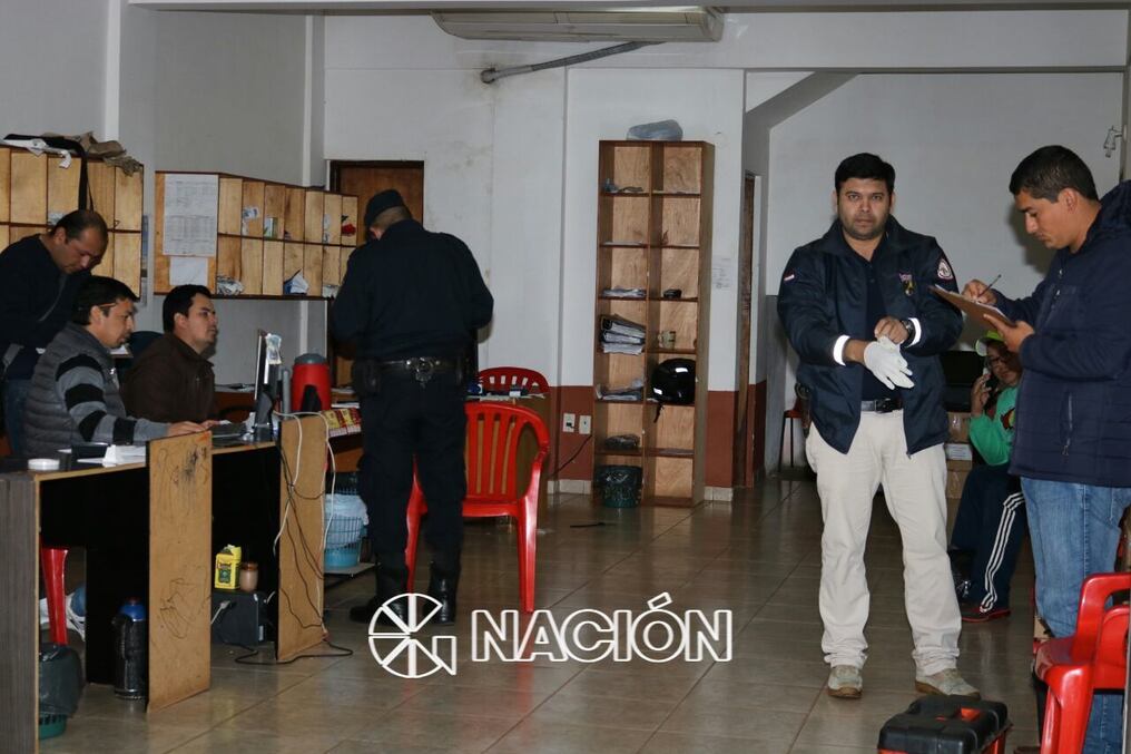 INTERIOR DEL RECINTO COMERCIAL. FOTO: TOMÁS BOGADO.