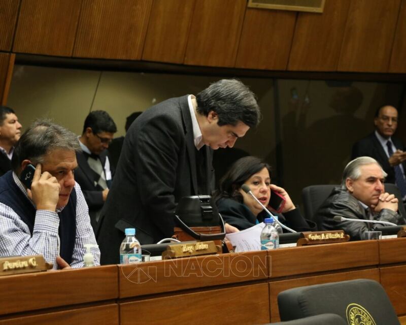 Filizzola presentó la postura del Frente Guasu. Foto: Christian Meza. 
