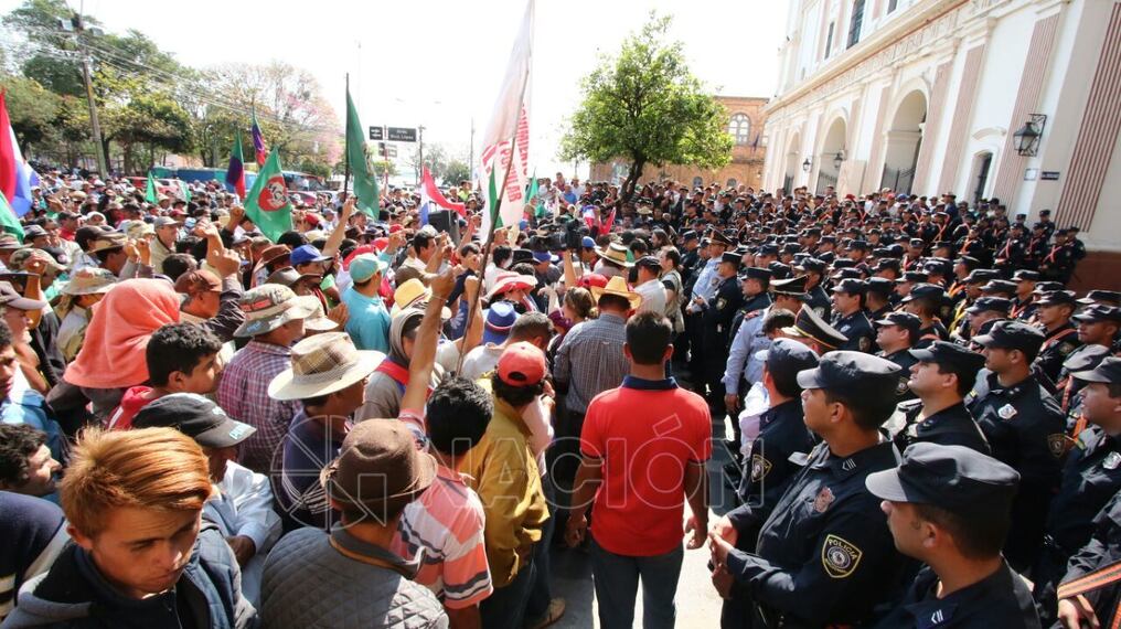 Movilización campesina en Asunción. Foto: Agustín Acosta.