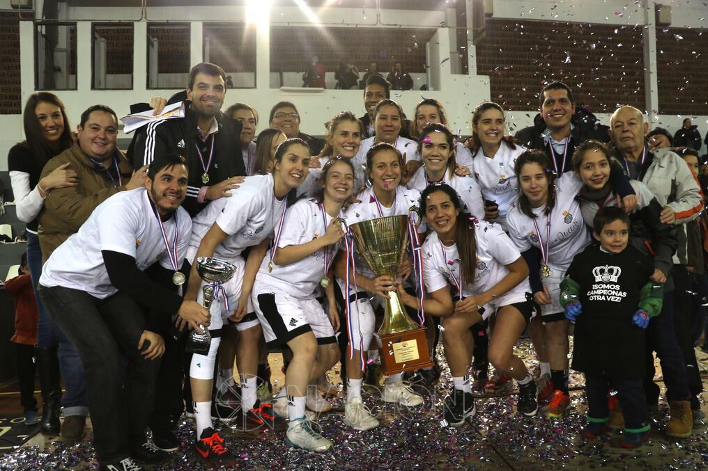 A poco de darle otro título al Olimpia, este plantel no tiene futuro. Foto: Osvaldo Escobar.