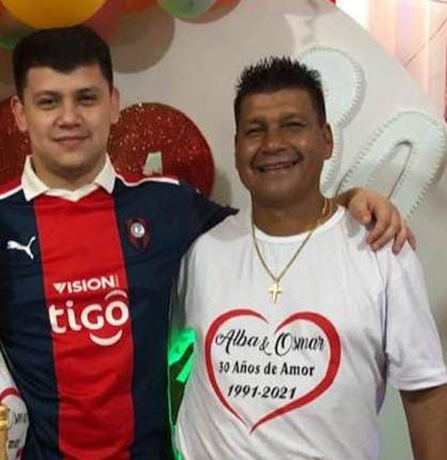 Álvaro Antonio Torres y su papá, Oscar Torres, coordinador de Guardaparques de Itaipú